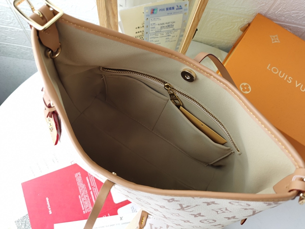 ルイヴィトンバッグ角部分ディテール